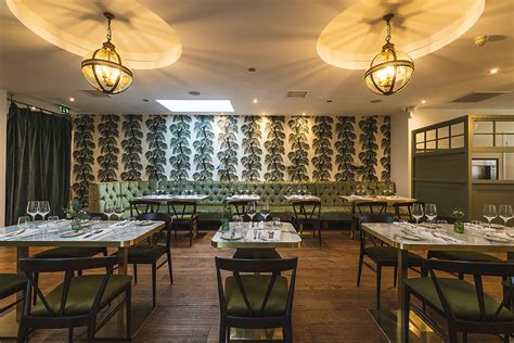 Pitch restaurant - Paying homage to the centuries of nautical tradition that shaped the East Coast, Blackwall Hitch offers an elevated coastal experience with its fresh, flavorful fare and inspired creativity.